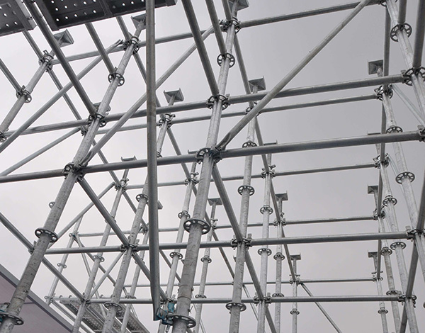 腳手架租賃公司來說說沈陽腳手架的優(yōu)點