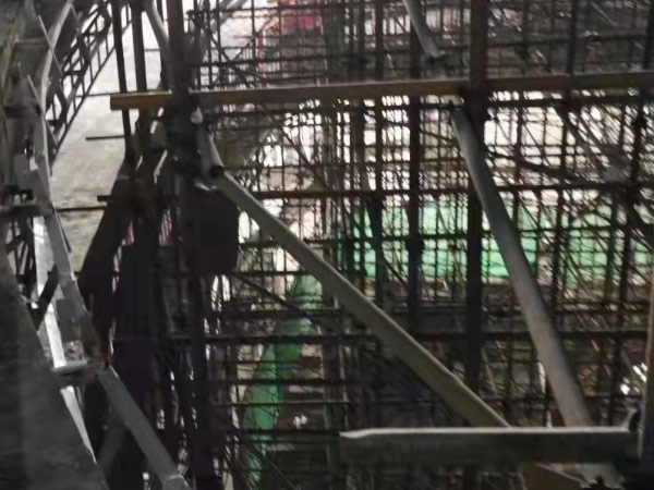 五一近了，沈陽腳手架廠家祝福大家勞動節(jié)快樂！